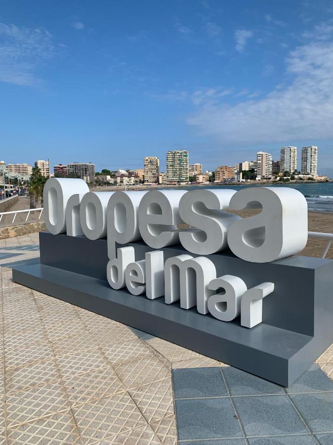 Apartamento en primerísima línea de playa con espectaculares vistas Netflix, Prime y Disney Oropesa del Mar Exterior foto