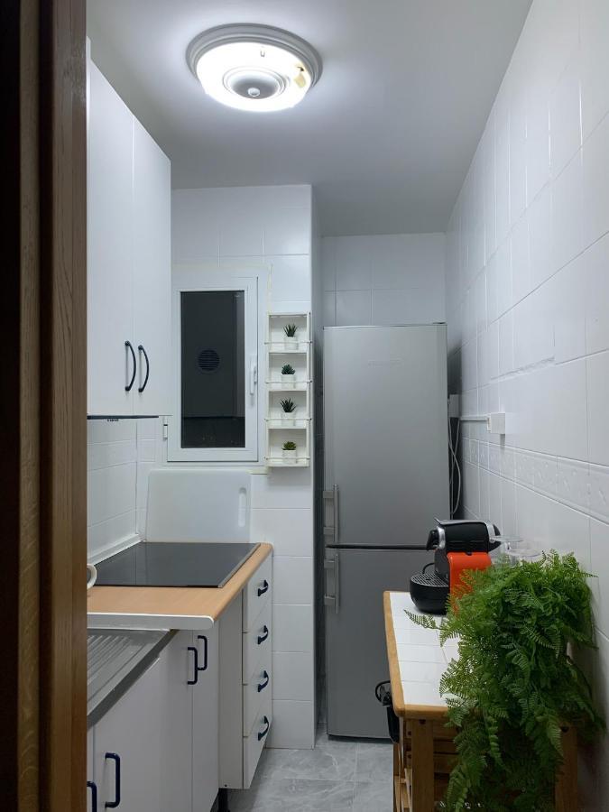 Apartamento en primerísima línea de playa con espectaculares vistas Netflix, Prime y Disney Oropesa del Mar Exterior foto